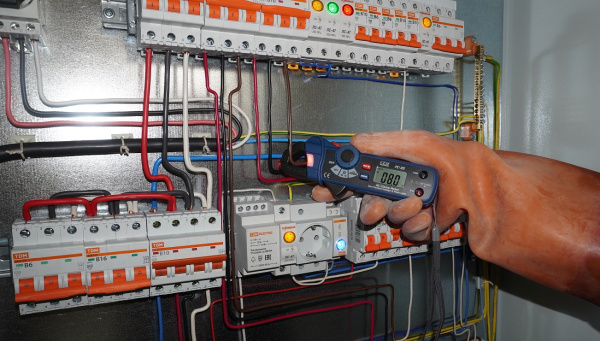 CEM FC-35 Клещи электроизмерительные компактные купить по низкой цене | МАКСПРОФИТ CEM FC-35 Клещи электроизмерительные компактные купить по низкой цене | МАКСПРОФИТ